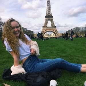 Meet your Posher, Casey